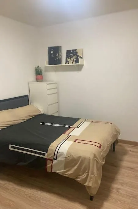 Magnifico Apartamento En El Centro De Puigcerda 0*,  Spain